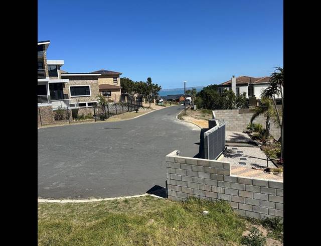 LAND FOR SALE IN PIENAARSTRAND